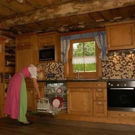 Holiday home Exklusives Am Waldesrand Mit Traumaussicht, Eigener Sauna, Kamin Und Wintergarten Tamsweg